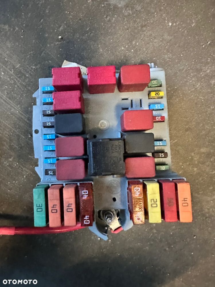 Skrzynka bezpieczników Boxer Ducato Jumper 1388593080 - 2