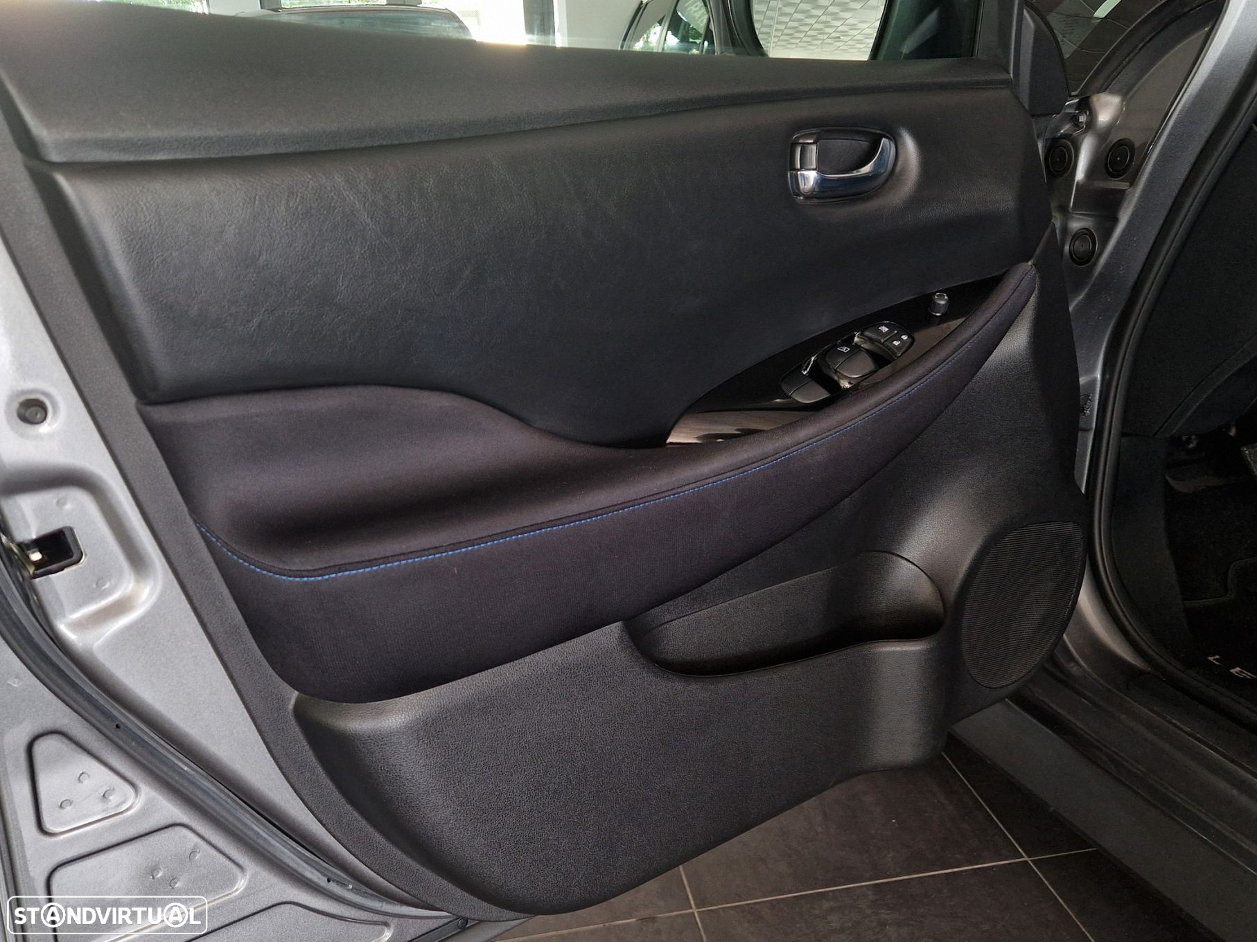 Nissan Leaf N-Connecta - 8