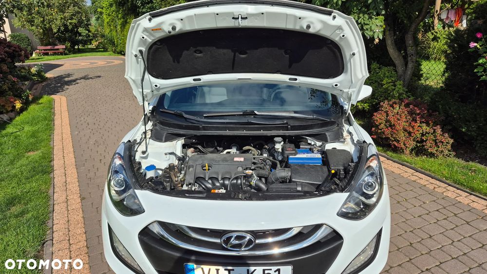 Hyundai i30 1.4 BlueDrive Comfort - 26
