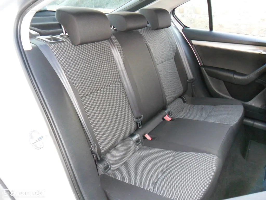 Skoda Octavia 1.6 TDI Elegance - 22