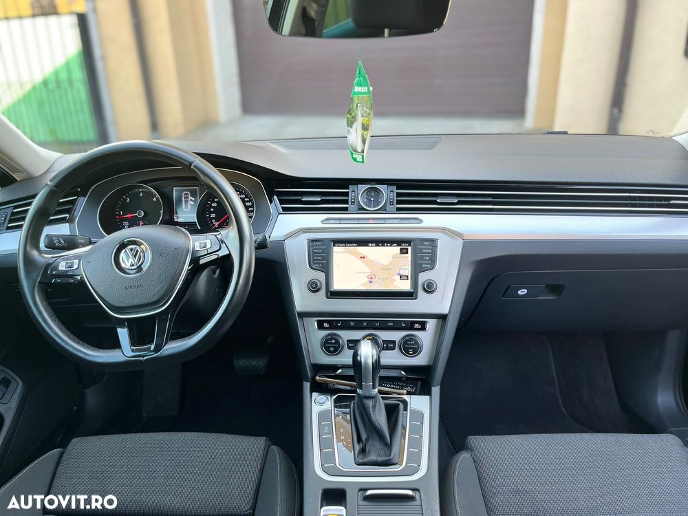 Volkswagen Passat 2.0 TDI DSG Comfortline - 3