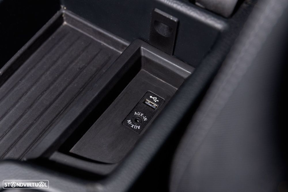 BMW 318 d Touring Line Sport - 28