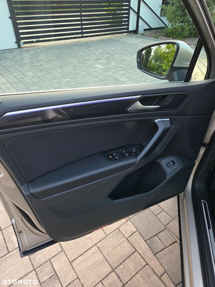 Volkswagen Tiguan 2.0 TDI SCR 4Mot Elegance DSG - 10