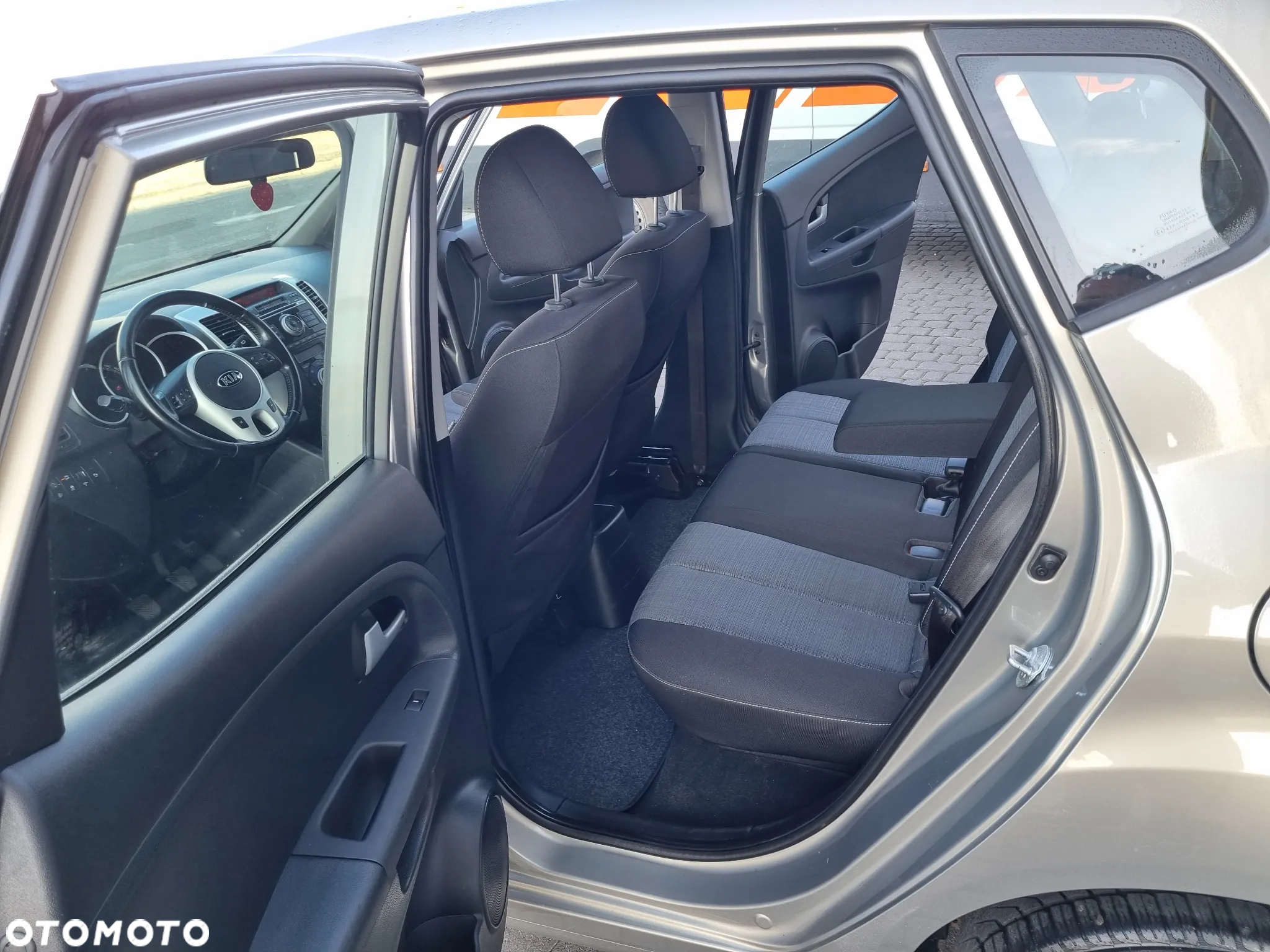 Kia Venga 1.4 CRDi 90 ISG Spirit - 6