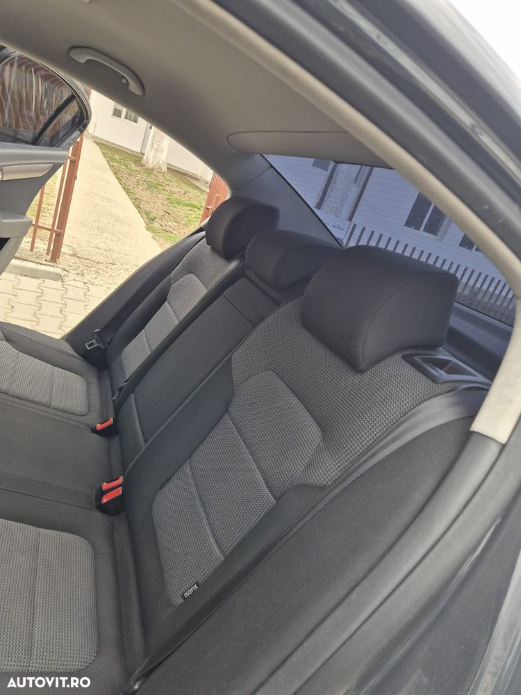 Volkswagen Passat 2.0 TDI Blue TDI Comfortline - 4