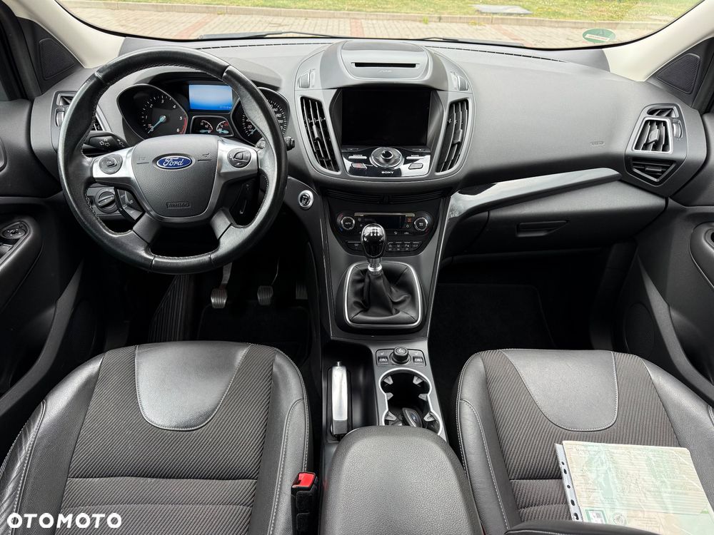 Ford Kuga 2.0 TDCi 2x4 Titanium - 13