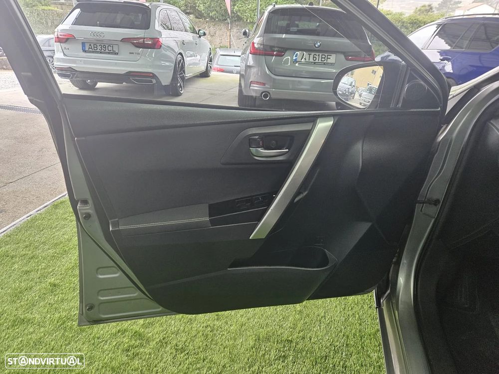 Toyota Auris 1.4 D-4D Edition-S - 12