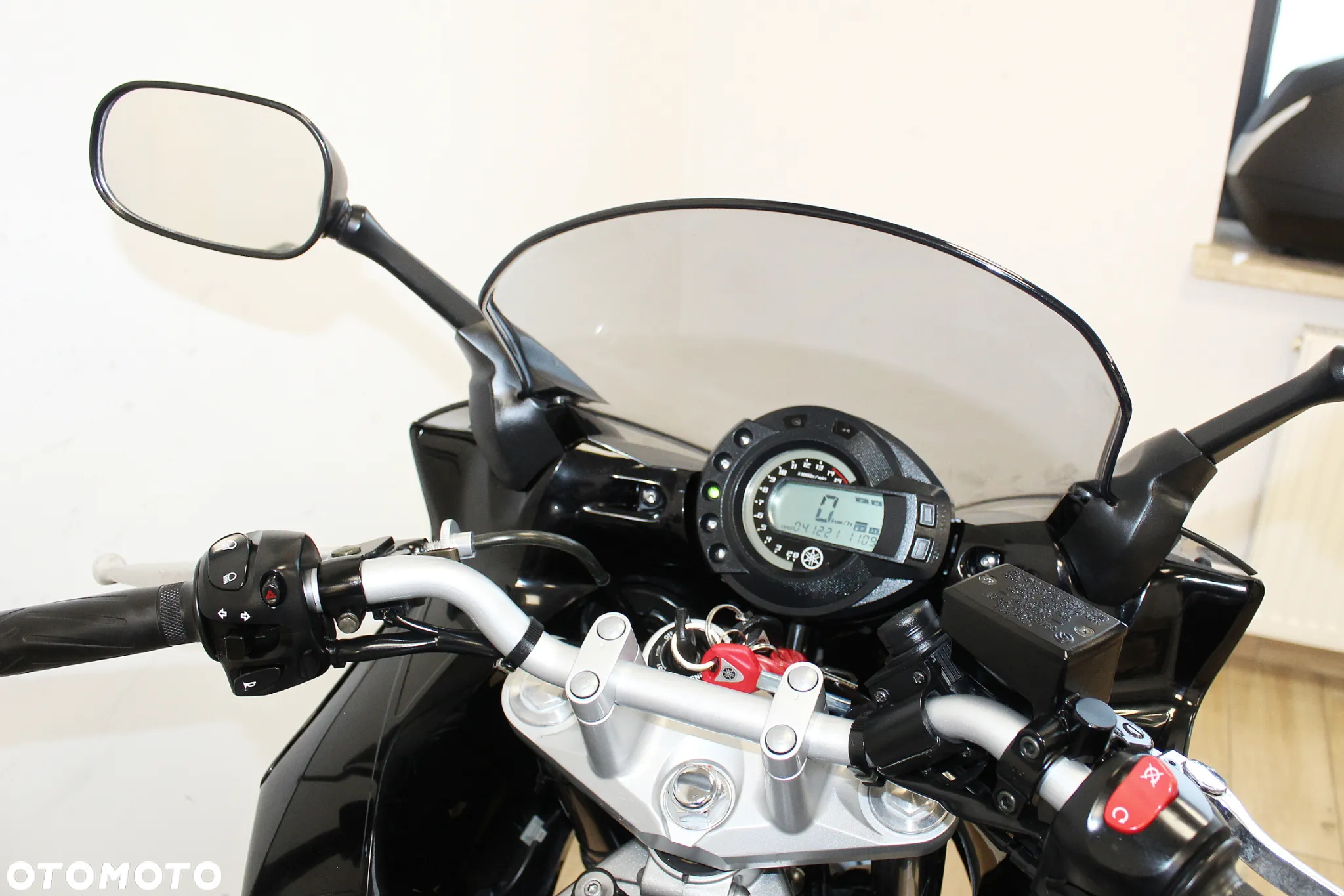 Yamaha FZ - 6