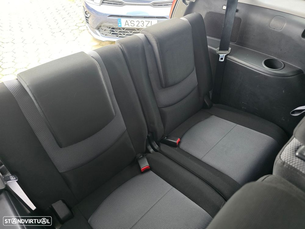 Mazda 5 MZR-CD 2.0 Sport - 20