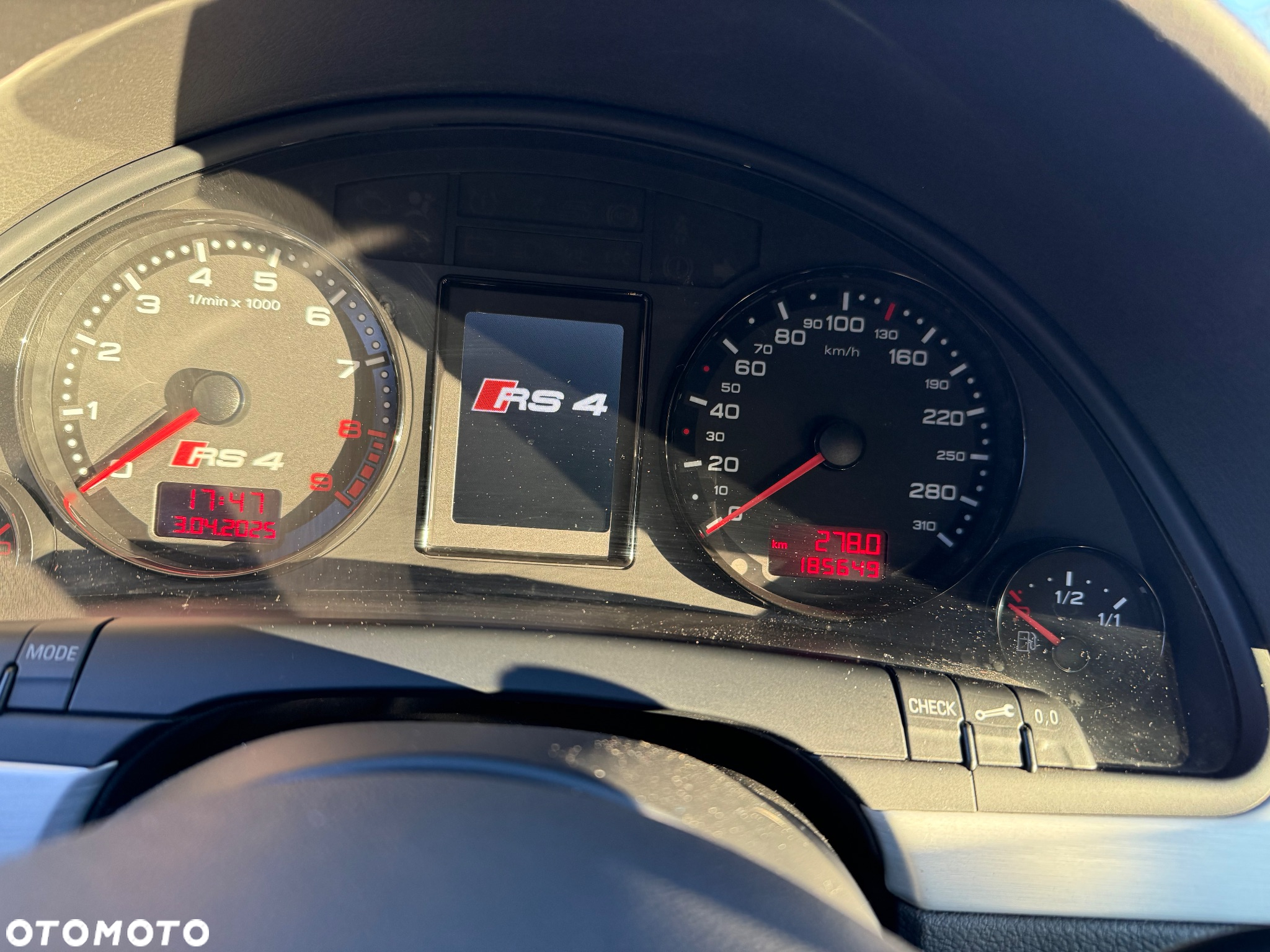 Audi RS4 Standard - 11