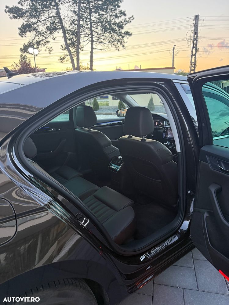 Skoda Superb 2.0 TDI 4X4 DSG L&K - 13
