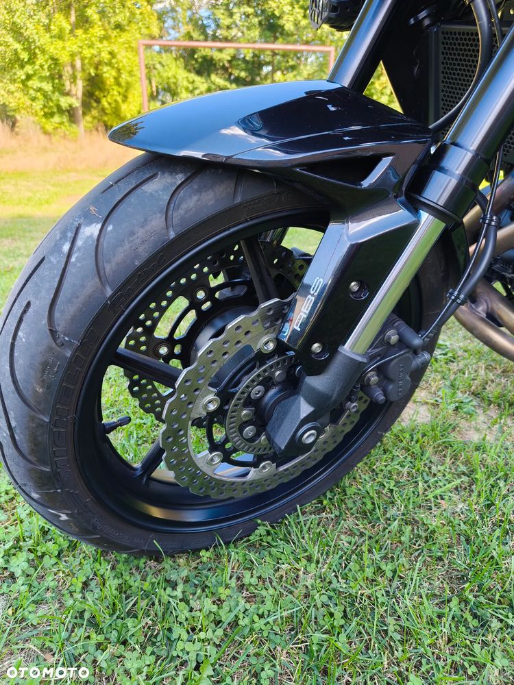 Kawasaki Versys 650 - 10