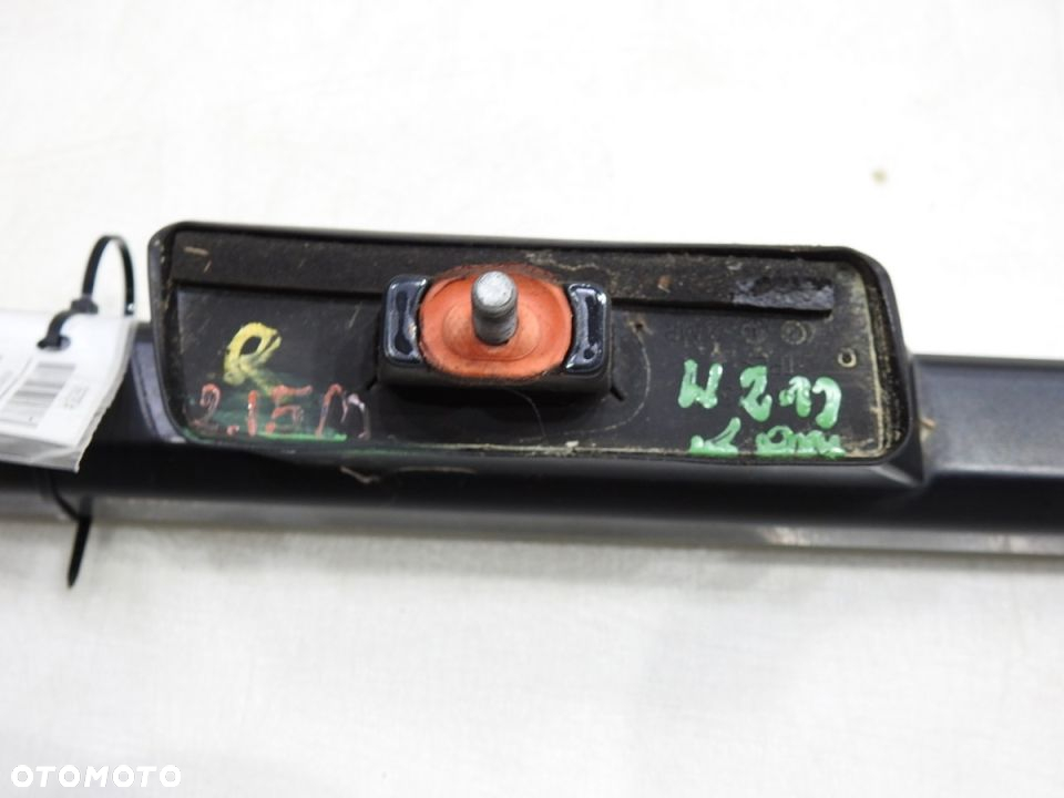 RELING DACHOWY PRAWY MERCEDES W212 KOMBI - 6