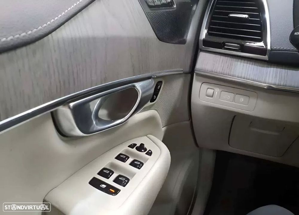 Volvo XC 90 2.0 T8 PHEV Inscription Expression AWD - 17