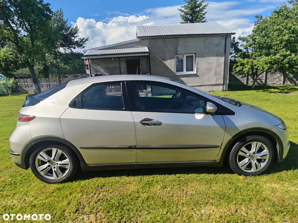 Honda Civic 1.8 Comfort - 2