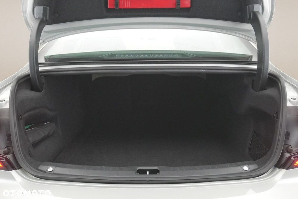 Volvo S90 - 16
