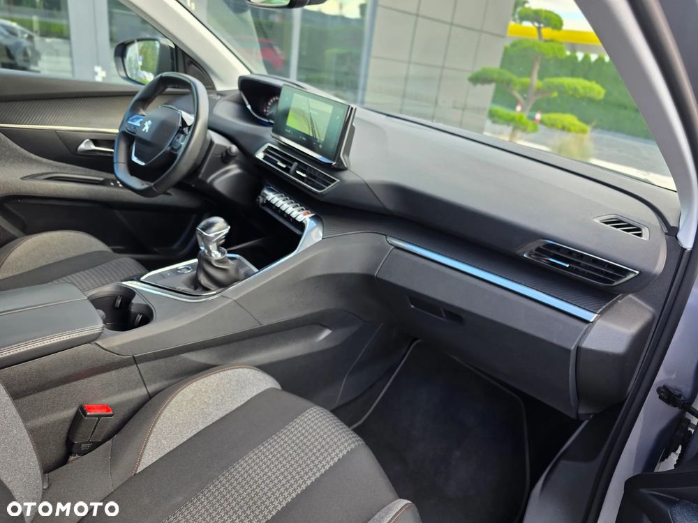 Peugeot 3008 1.5 BlueHDi Allure Pack S&S - 20