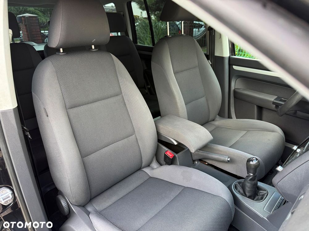 Volkswagen Touran 1.2 TSI BlueMotion Technology Life - 26