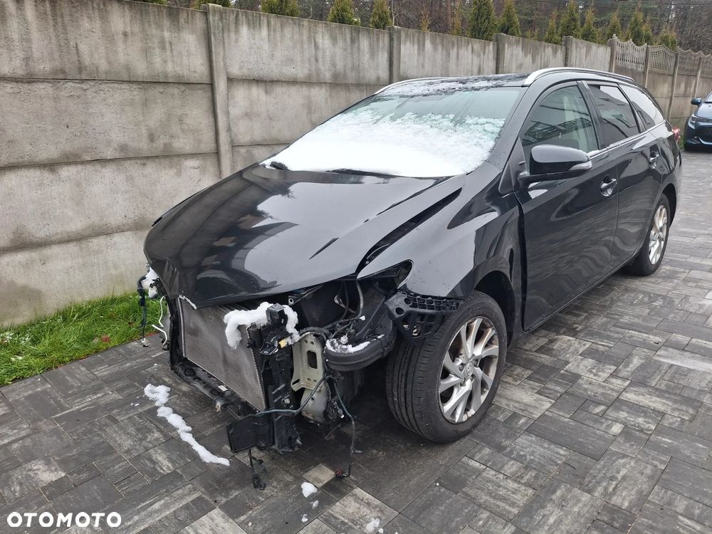 Toyota Auris 1.2 Turbo Executive - 1