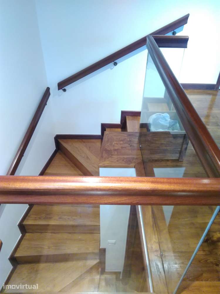 Quarto individual para menina no centro de Guimarães. - Grande imagem: 5/17