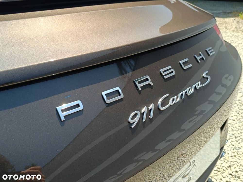 Porsche 911 - 28
