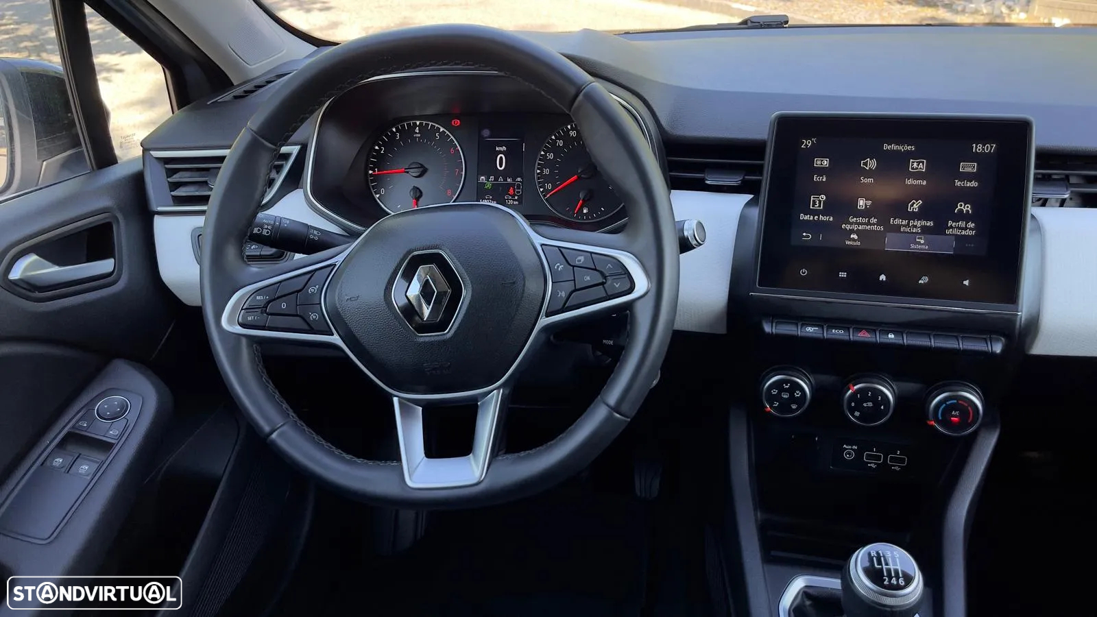 Renault Clio 1.0 TCe Limited - 6