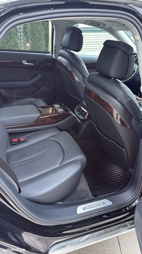 Audi A8 4.2 TDI DPF (clean diesel) quattro tiptronic - 10