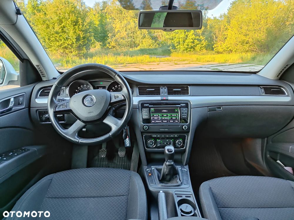 Skoda Superb 2.0 TDI Ambition - 7