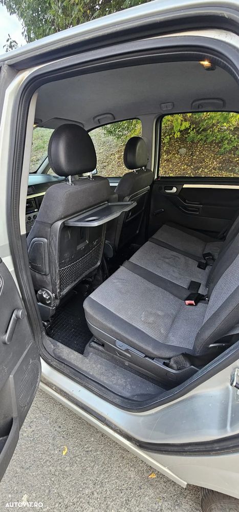 Opel Meriva 1.6i Cosmo - 8