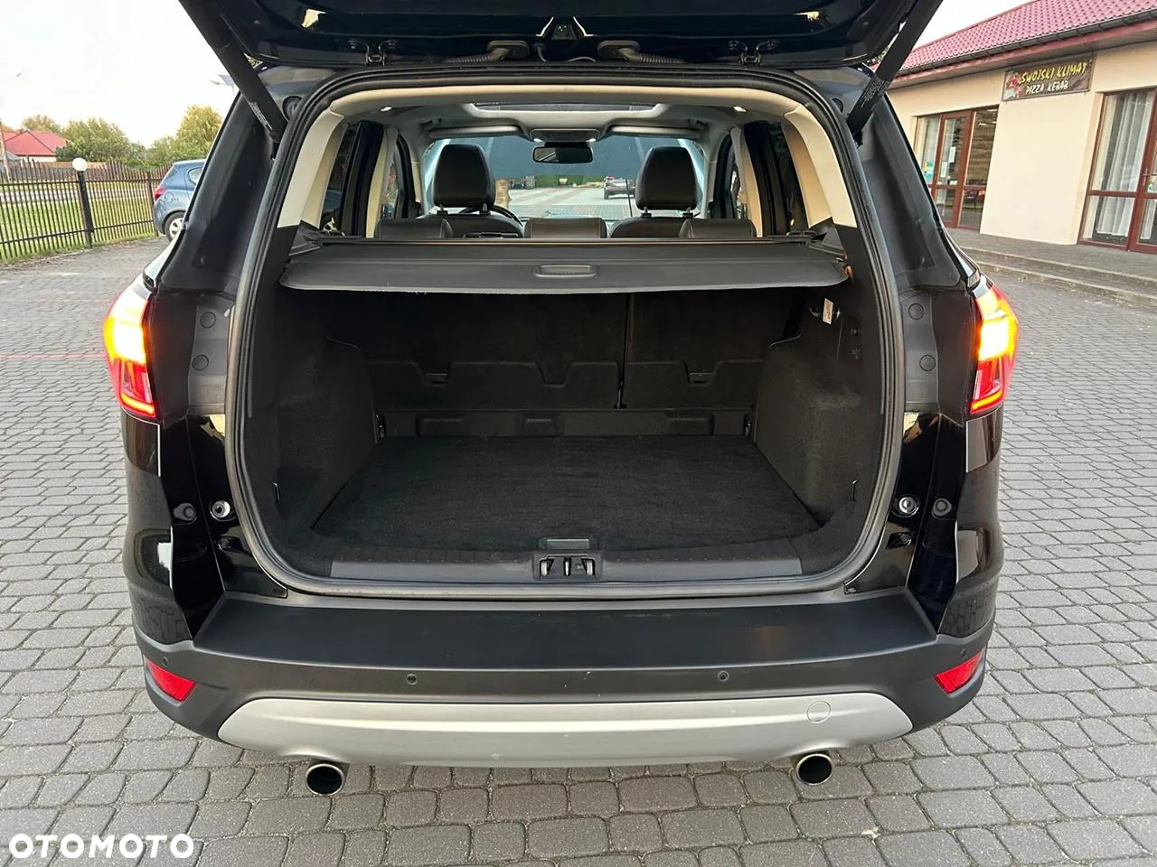 Ford Kuga 1.5 EcoBoost 4WD Titanium Plus - 39