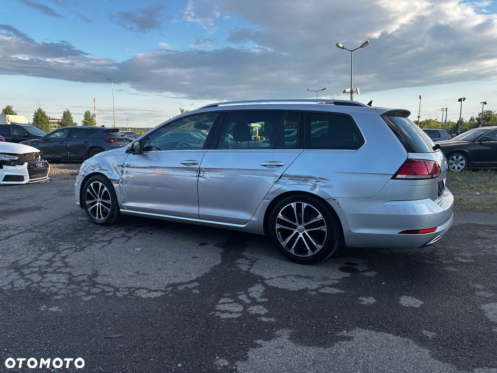 Volkswagen Golf 2.0 TDI SCR DSG Highline - 9
