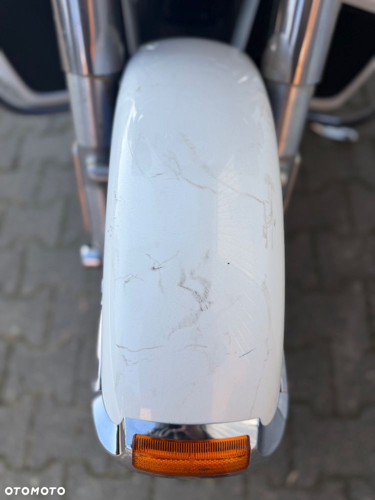 Harley-Davidson Touring Street Glide - 11