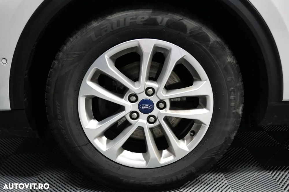 Ford Kuga 1.5 EcoBlue A8 FWD Titanium - 12