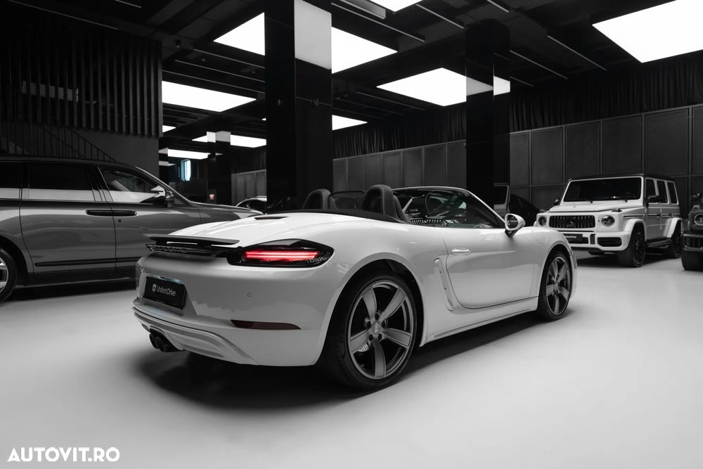 Porsche Boxster 718 PDK - 9