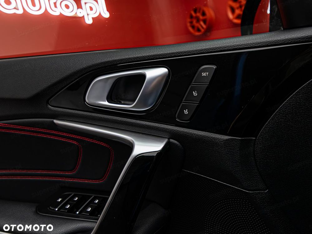 Kia ProCeed 1.6 T-GDI GT DCT - 8