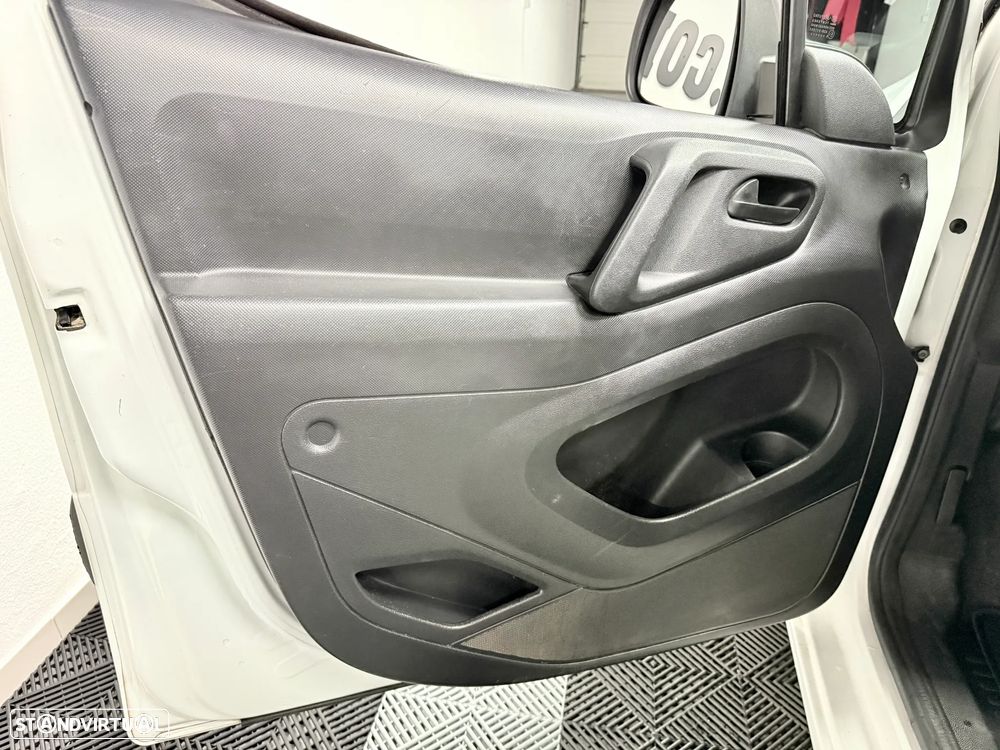 Citroën BERLINGO 1.6 HDI LONGA - 29