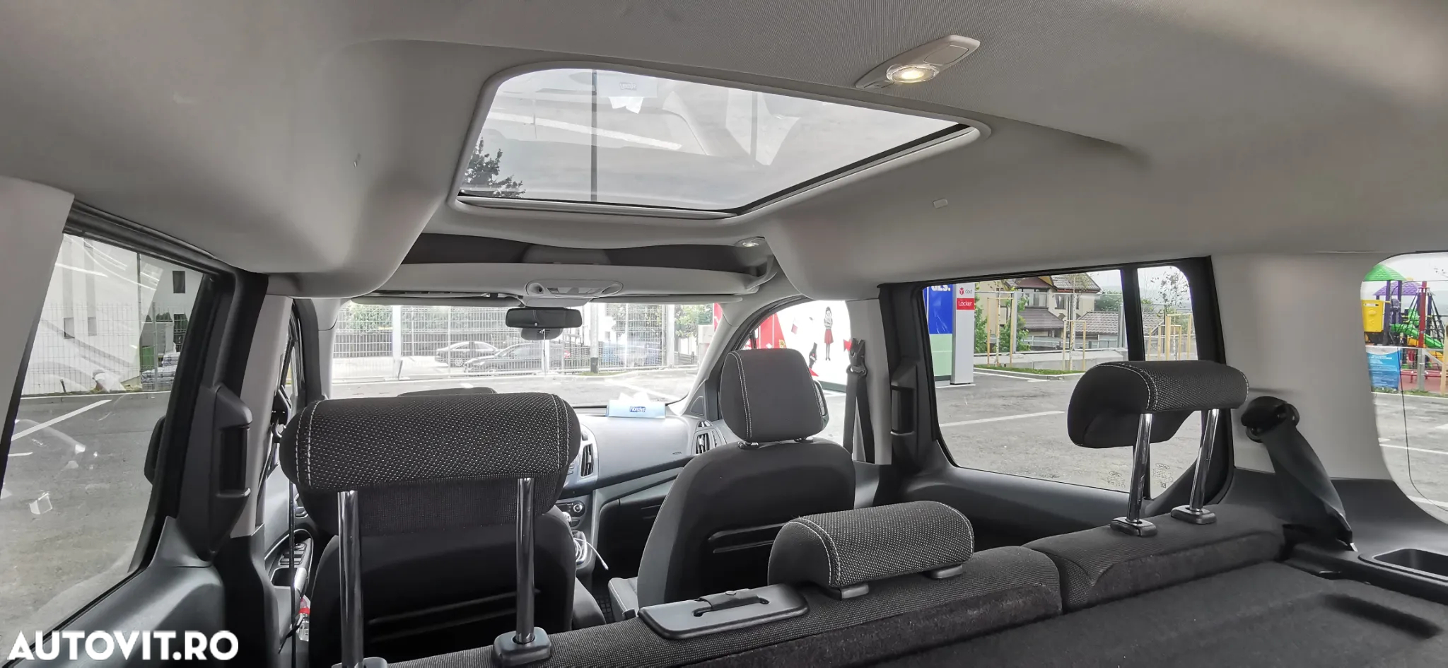 Ford Tourneo Connect 1.0 EcoBoost SWB (L1) Titanium - 2