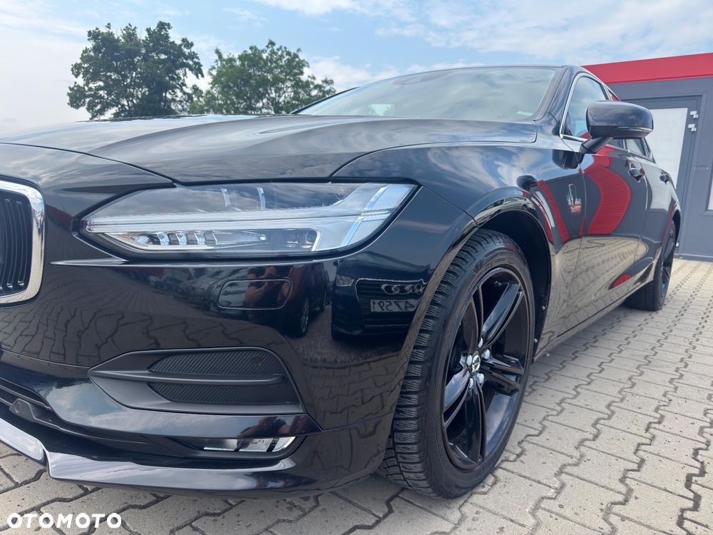 Volvo S90 D4 Geartronic Momentum Pro - 28