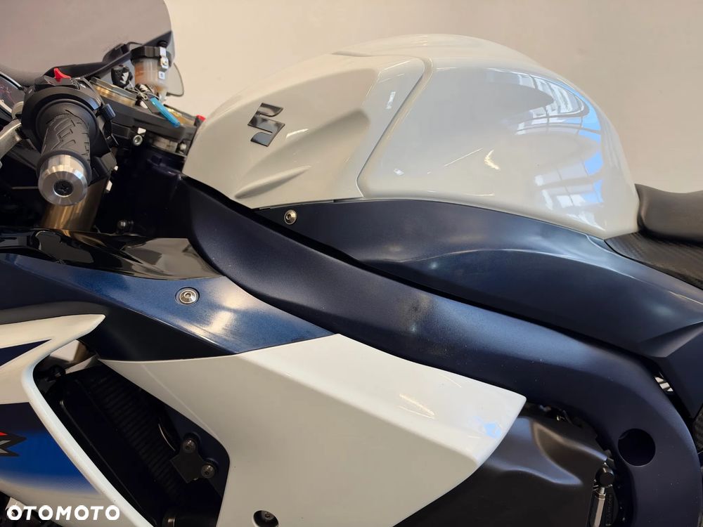 Suzuki GSX-R - 19