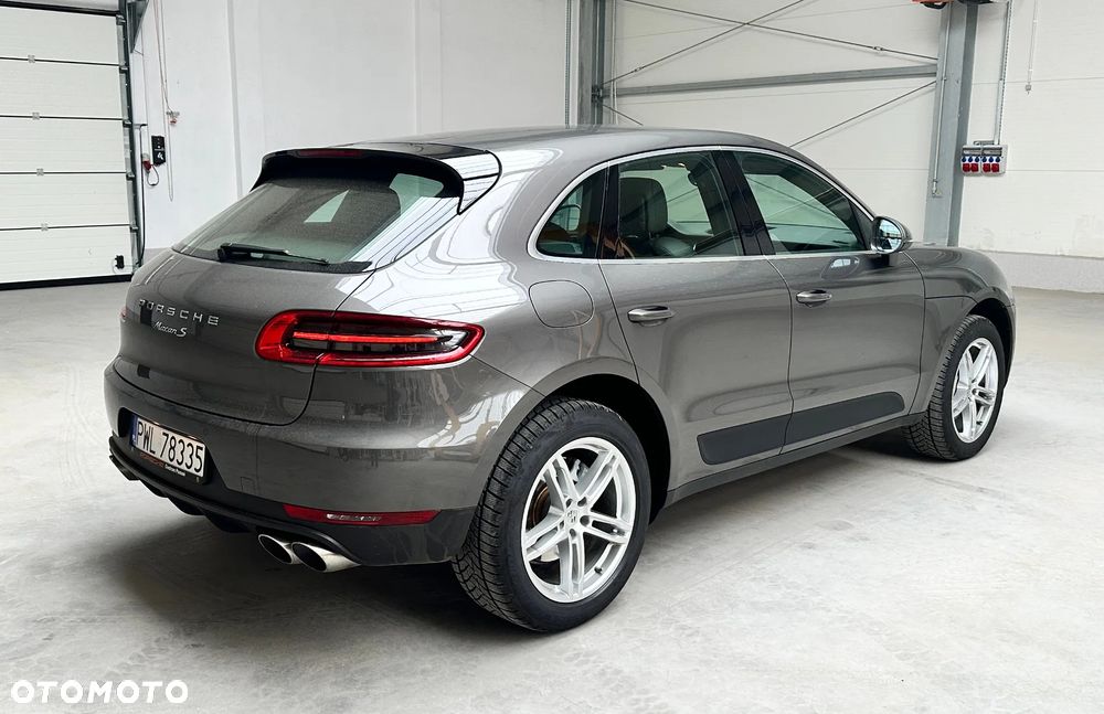 Porsche Macan - 16