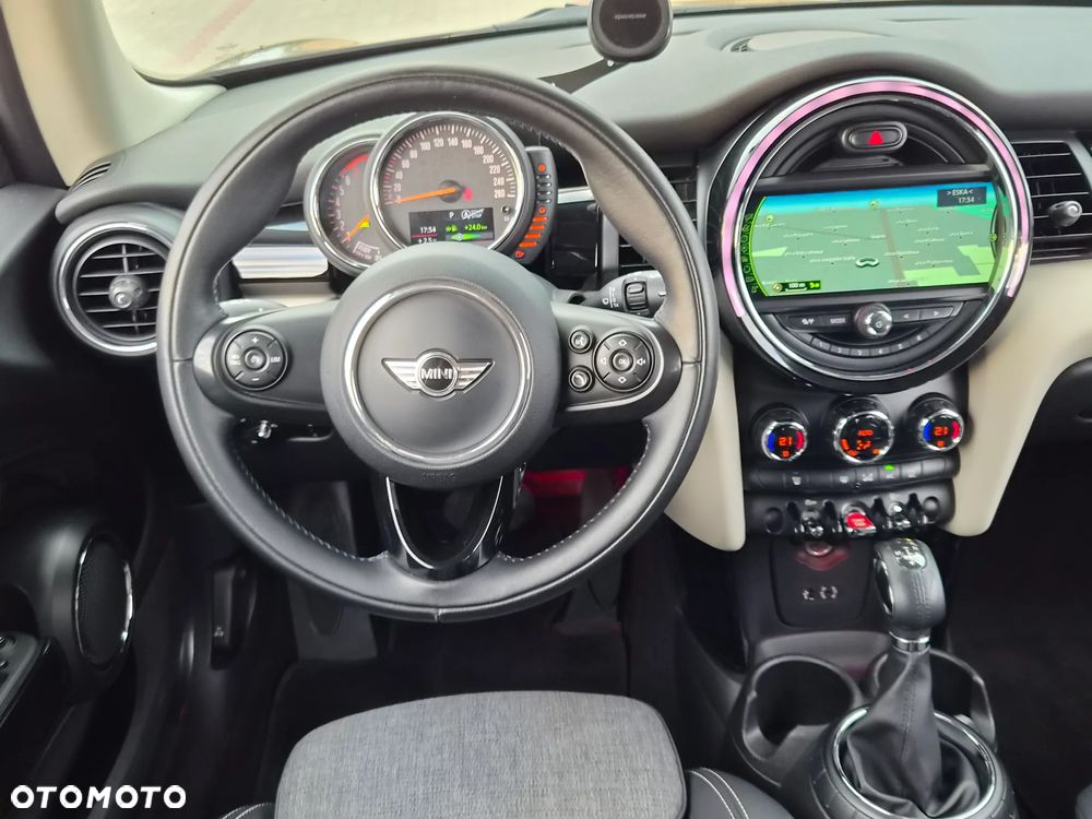 MINI Cooper Seven Chili - 6