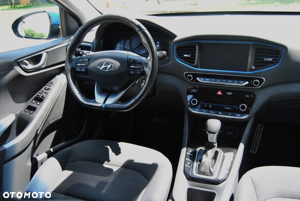 Hyundai IONIQ Hybrid Platinum - 11