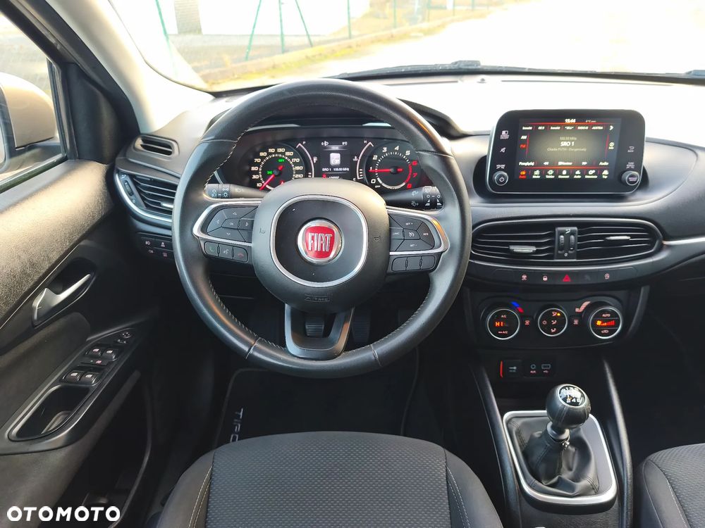 Fiat Tipo 1.4 T-Jet Lounge - 36