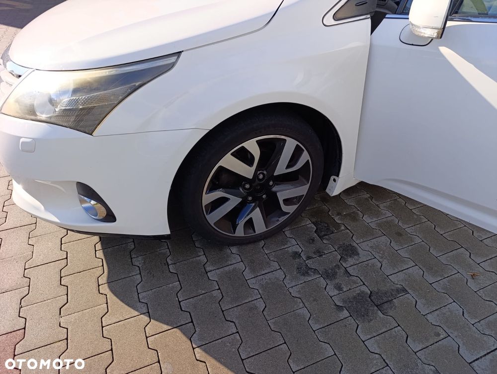 Toyota Avensis - 19