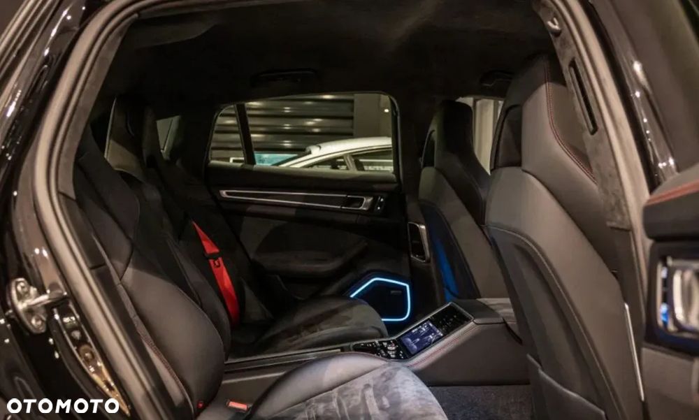 Porsche Panamera - 8