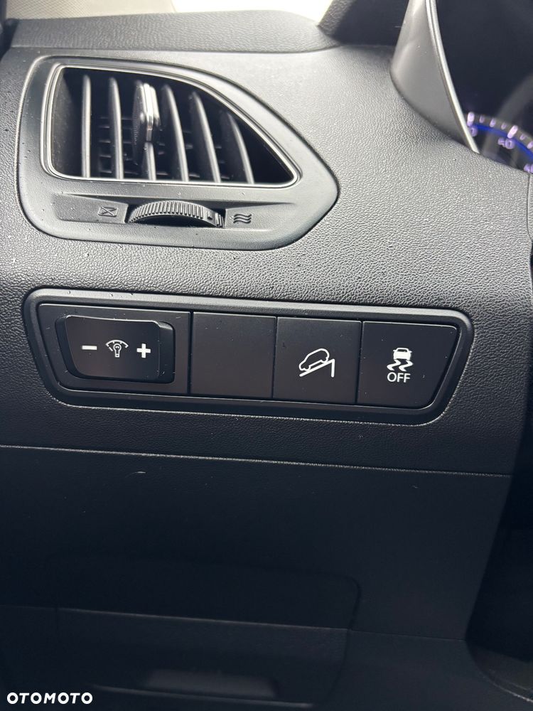 Hyundai ix35 1.6 2WD Fifa World Cup Edition - 14