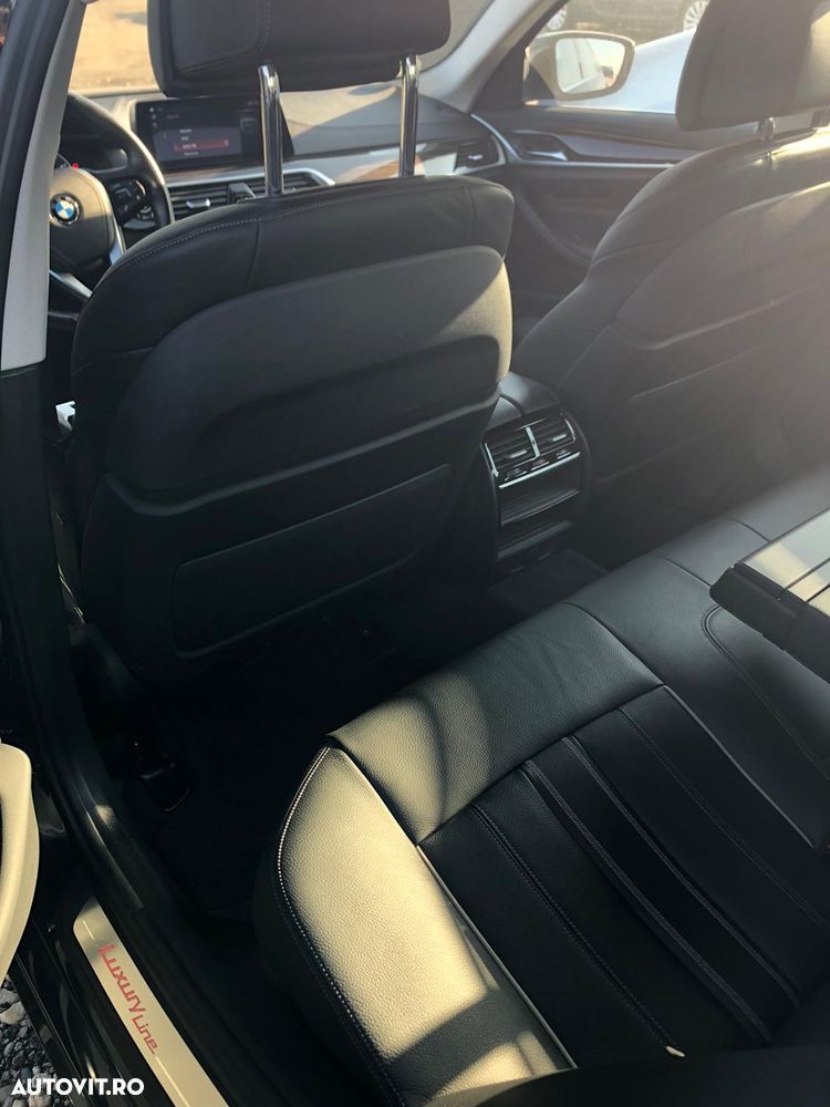 BMW Seria 5 520d AT - 3