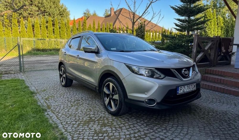 Nissan Qashqai - 1