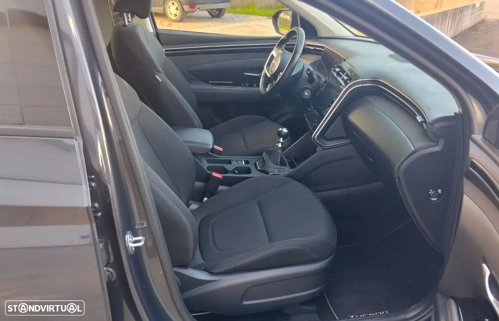 Hyundai Tucson 1.6 CRDi Vanguard - 12