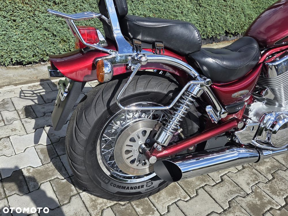 Suzuki Intruder - 4